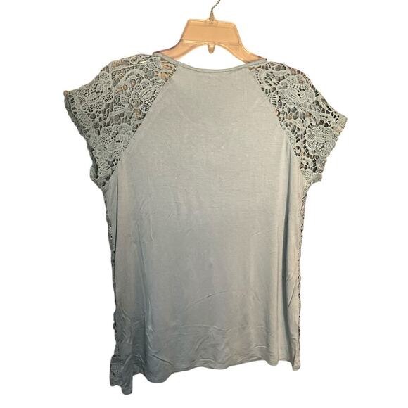 Cable & Gauge Floral Lace Top Short Sleeve Pullover Stretch Blue Size L NWT - Picture 2 of 4